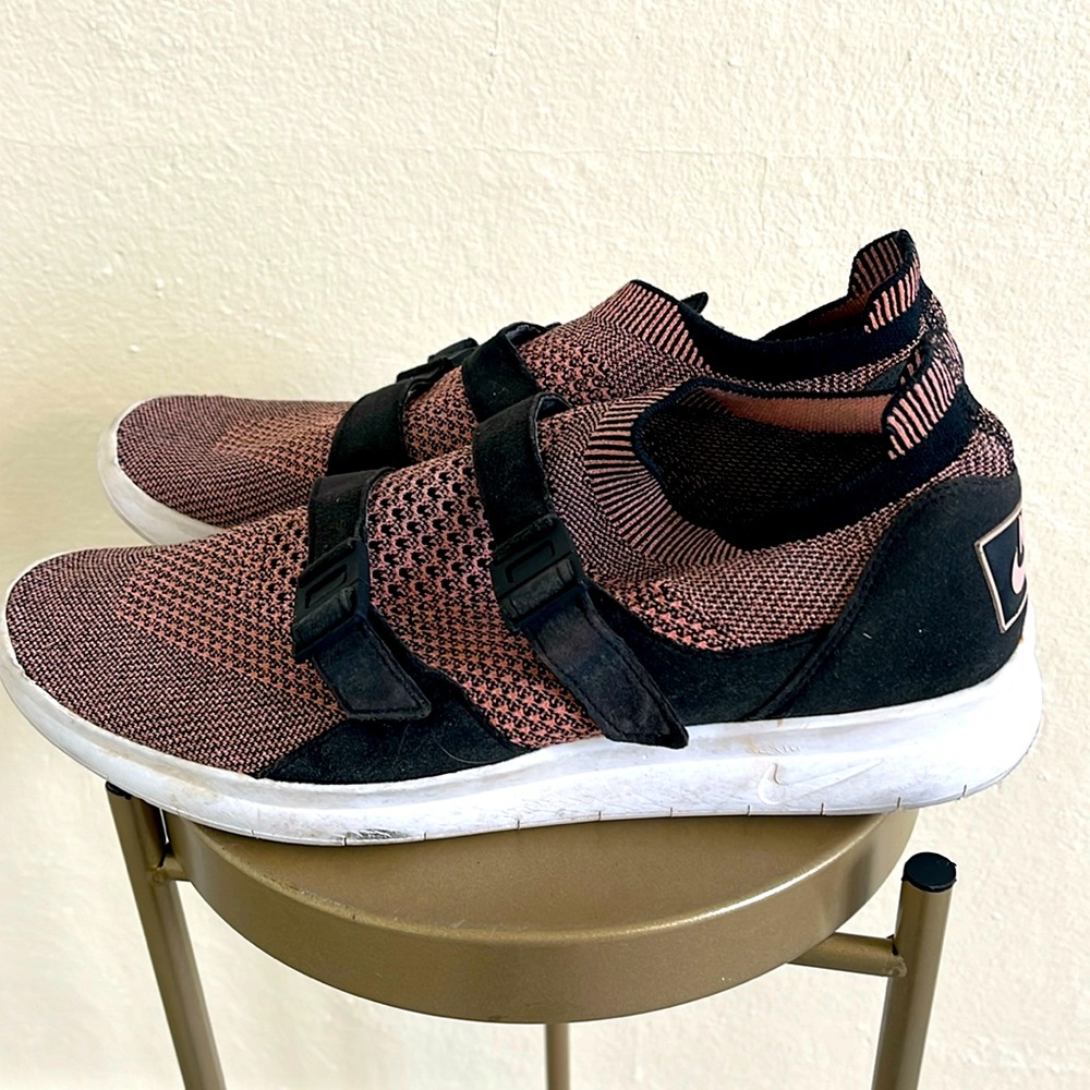 Nike air men’s size 10